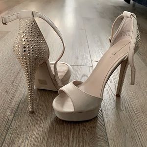 Beige pumps